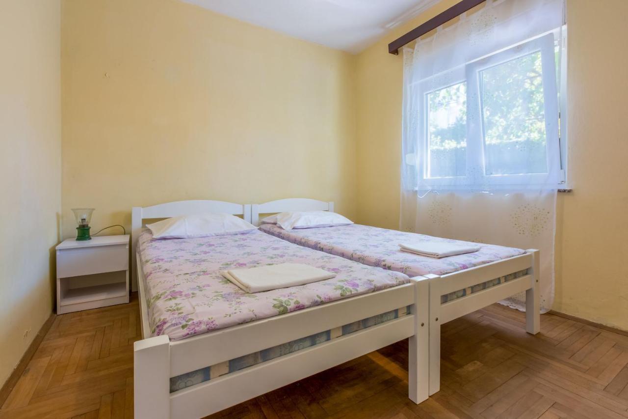 Apartment Eugen ซริกเวนิซา ภายนอก รูปภาพ